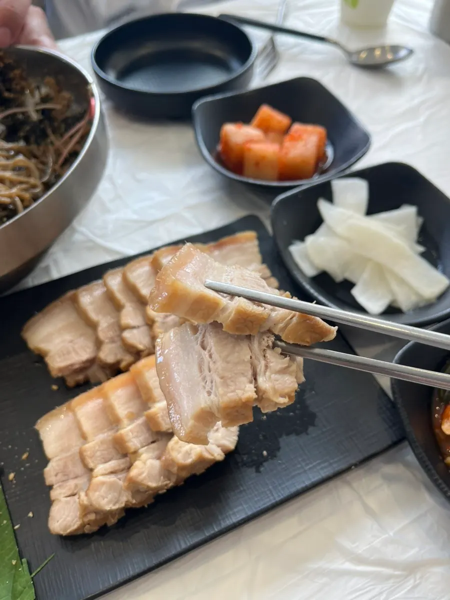 Buckwheat gimbap served with side dishes