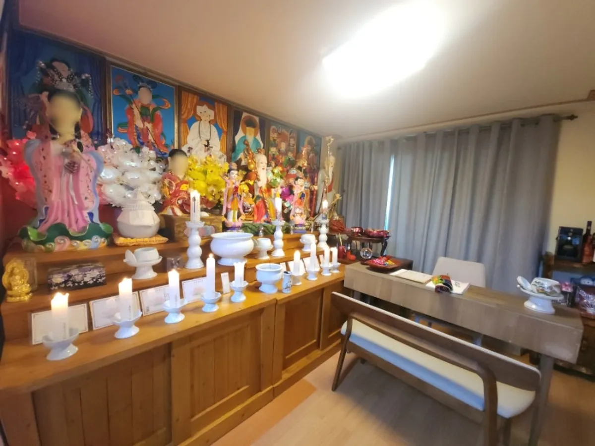 Space and items set up for the baby spirit