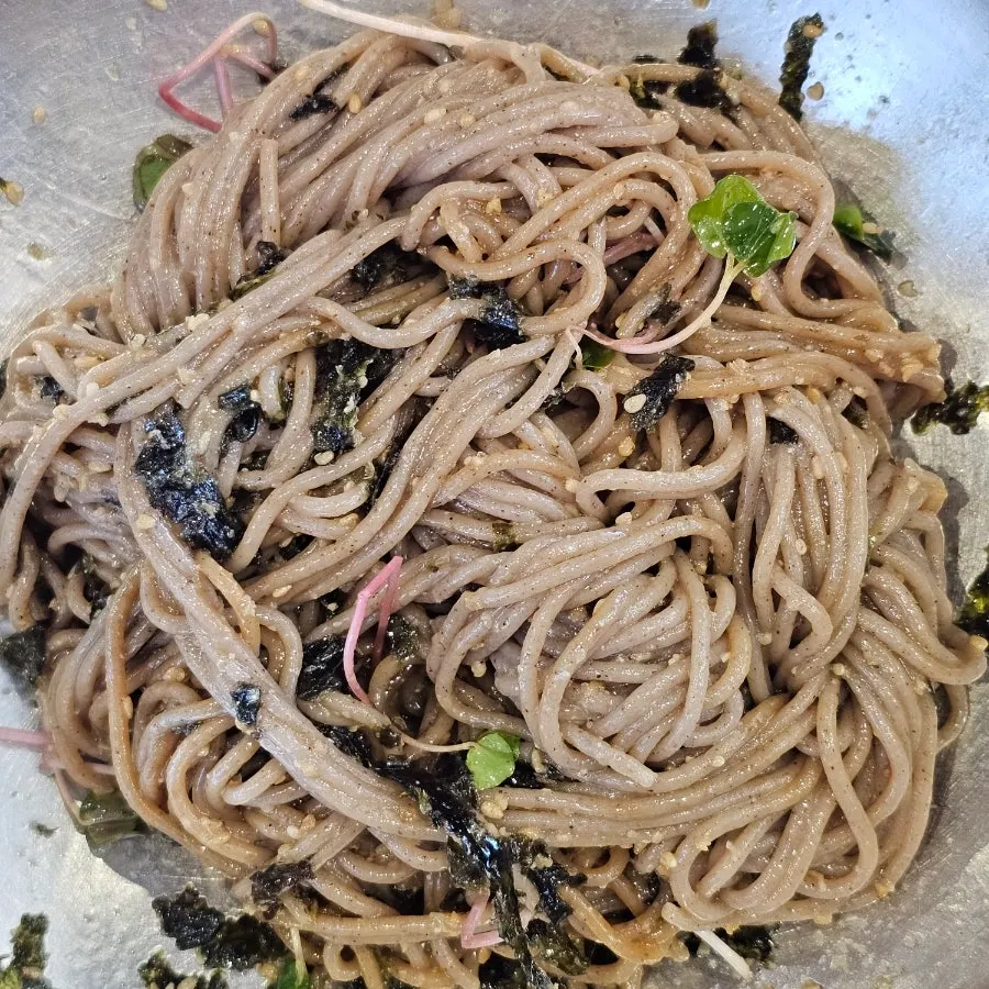 House-made noodles with a thickness between thin and medium wheat noodles