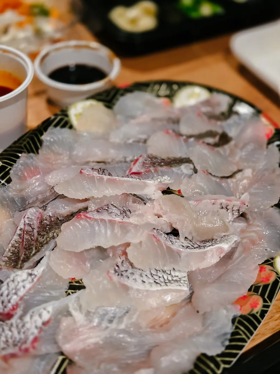 Glossy plate of the value assorted sashimi