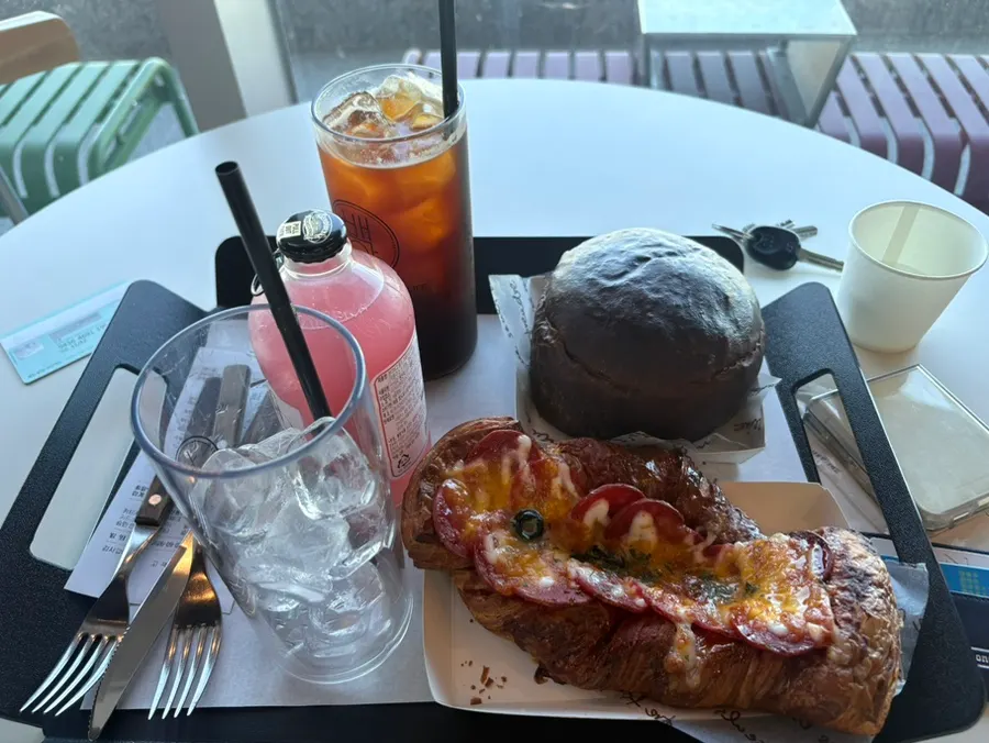 Café seat for enjoying coffee and bakery items
