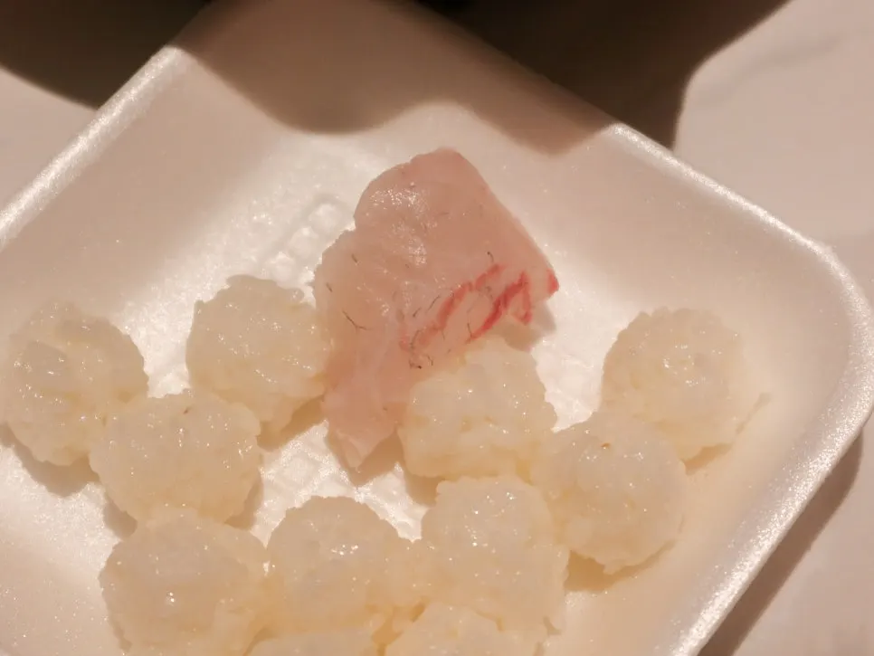 ซูชิทำเองจากข้าวโชแดรีและฮเว