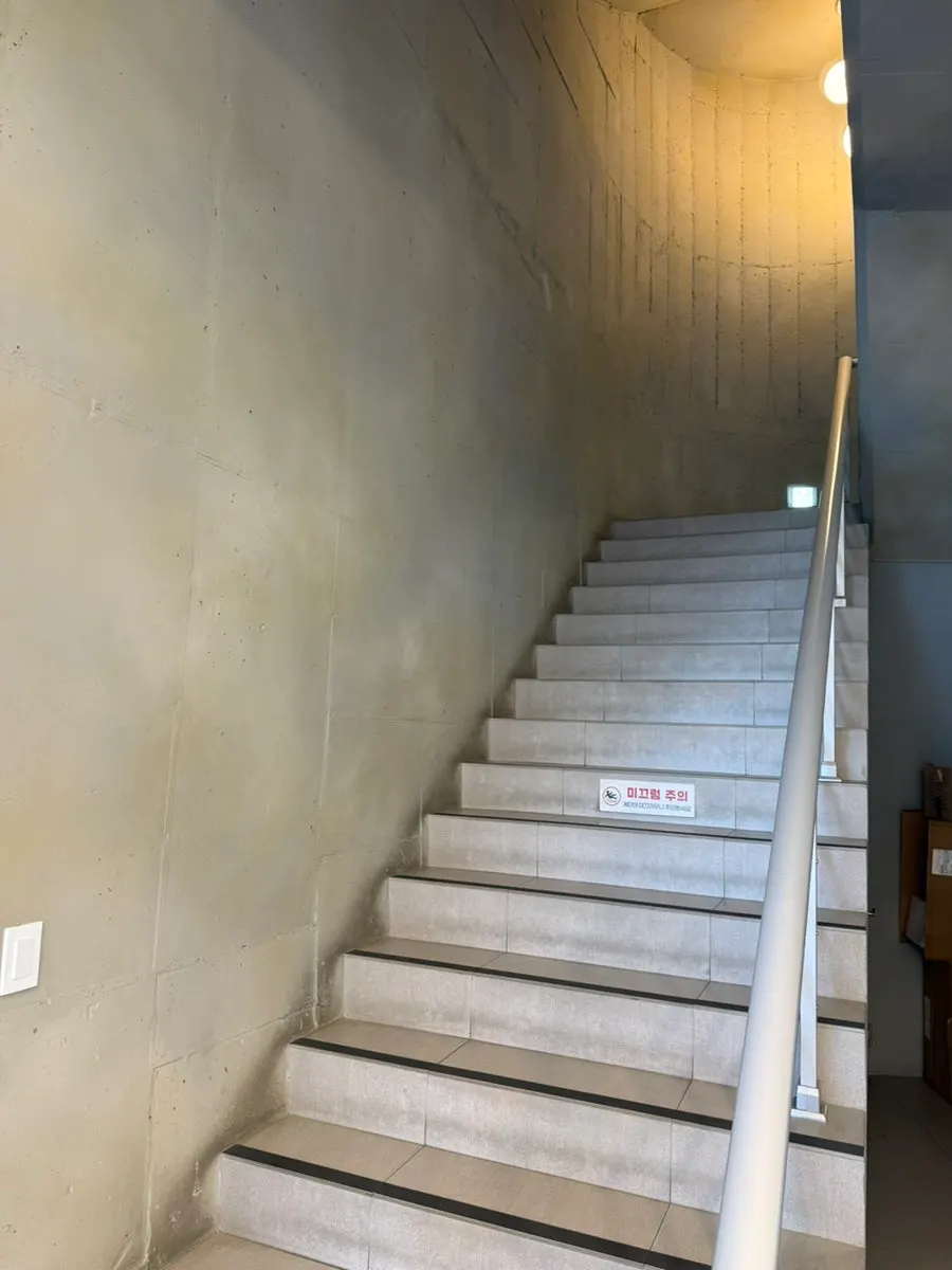 Sky stairs leading up to Baegya Coffee's rooftop