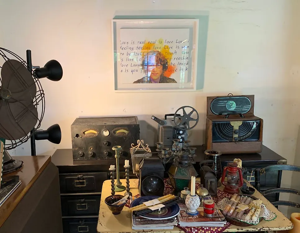Retro props placed throughout Cafe Giwa