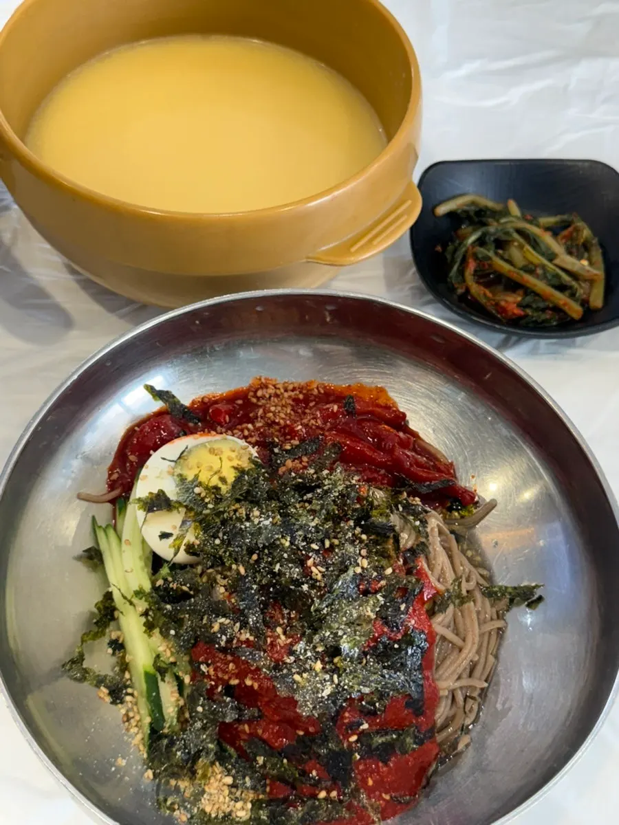 Pollock sikhae bibim makguksu