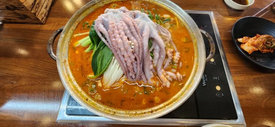 Onion and broccoli ssamjang from the self-service bar