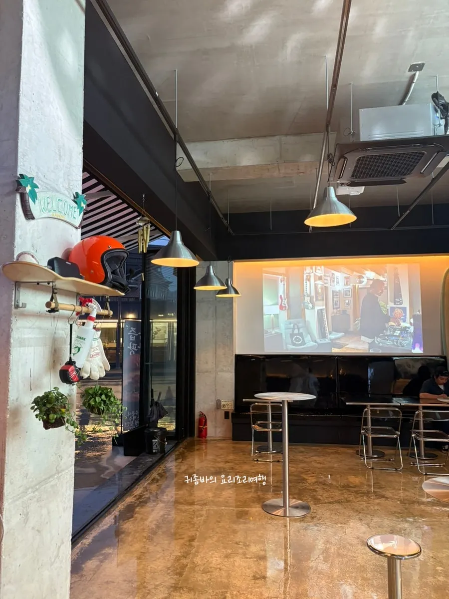 Full view of the table at Moana Burger, a handmade burger restaurant in Gangneung