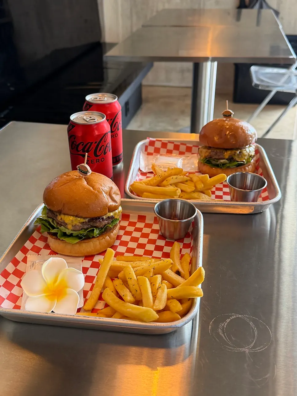Handmade burger from Moana Burger in Gangneung, main image