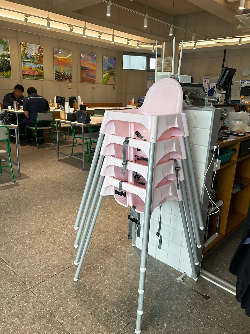 Baby chair set up in the restaurant
