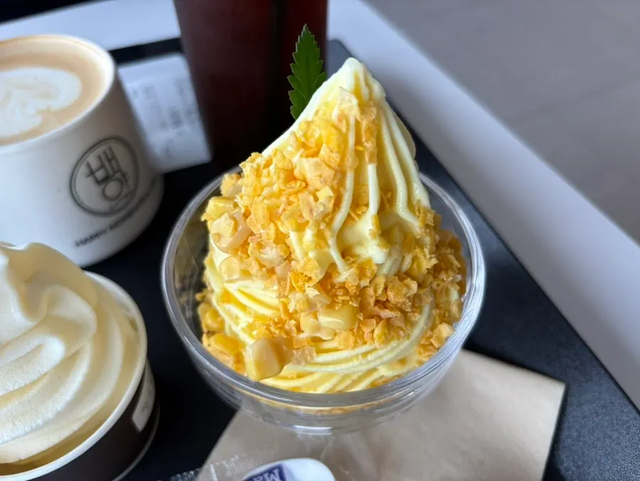 Oksigi corn ice cream topped with cereal