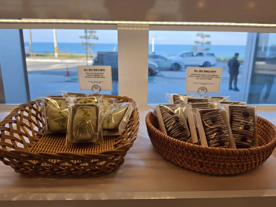 Bread on display at Baegya Coffee