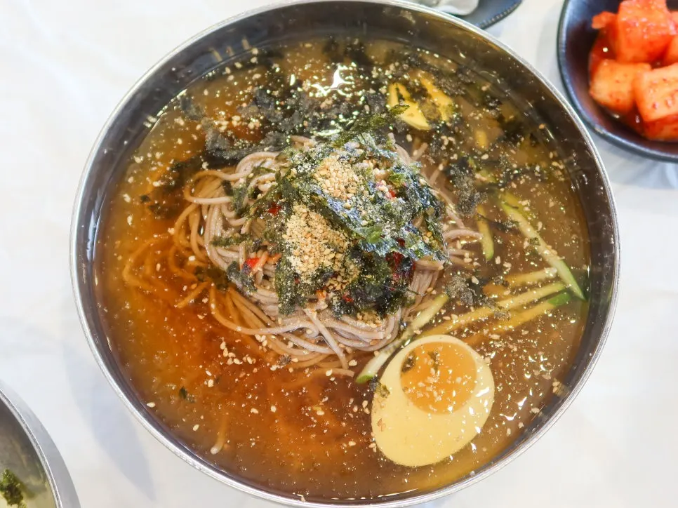 Water makguksu broth with tiny shards of ice