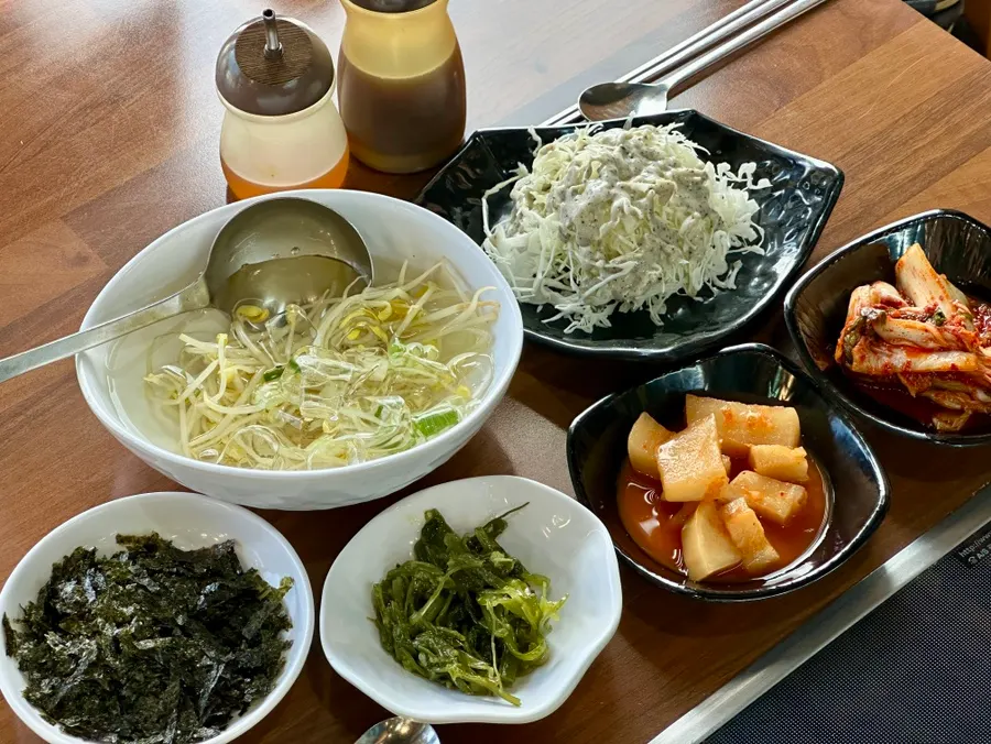감자탕과 낙지볶음 주문 메뉴