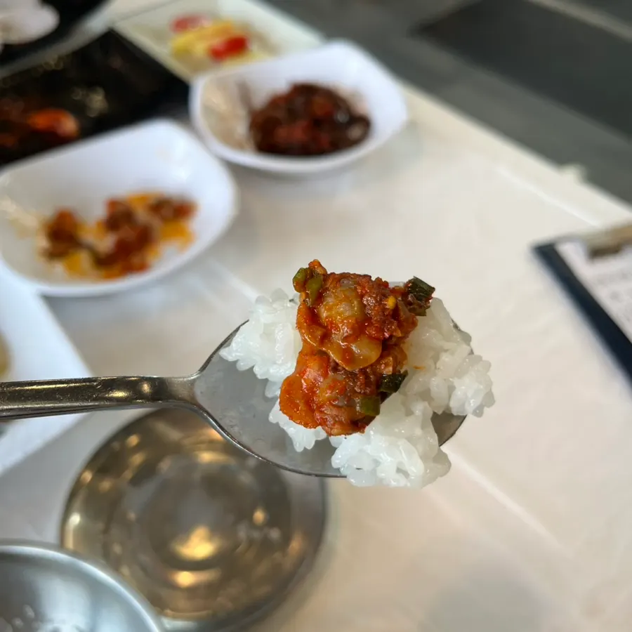 따뜻하게 제공된 두부조림