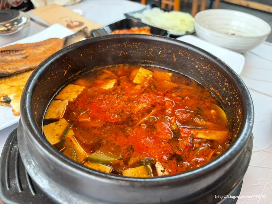 Doenjang jjigae served with the Ojukheon Hansang set