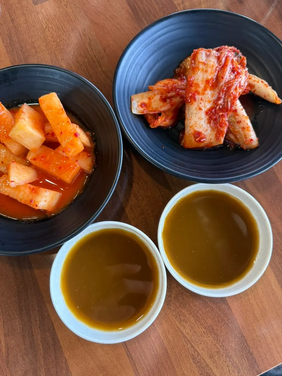 추가 반찬을 담을 수 있는 셀프바