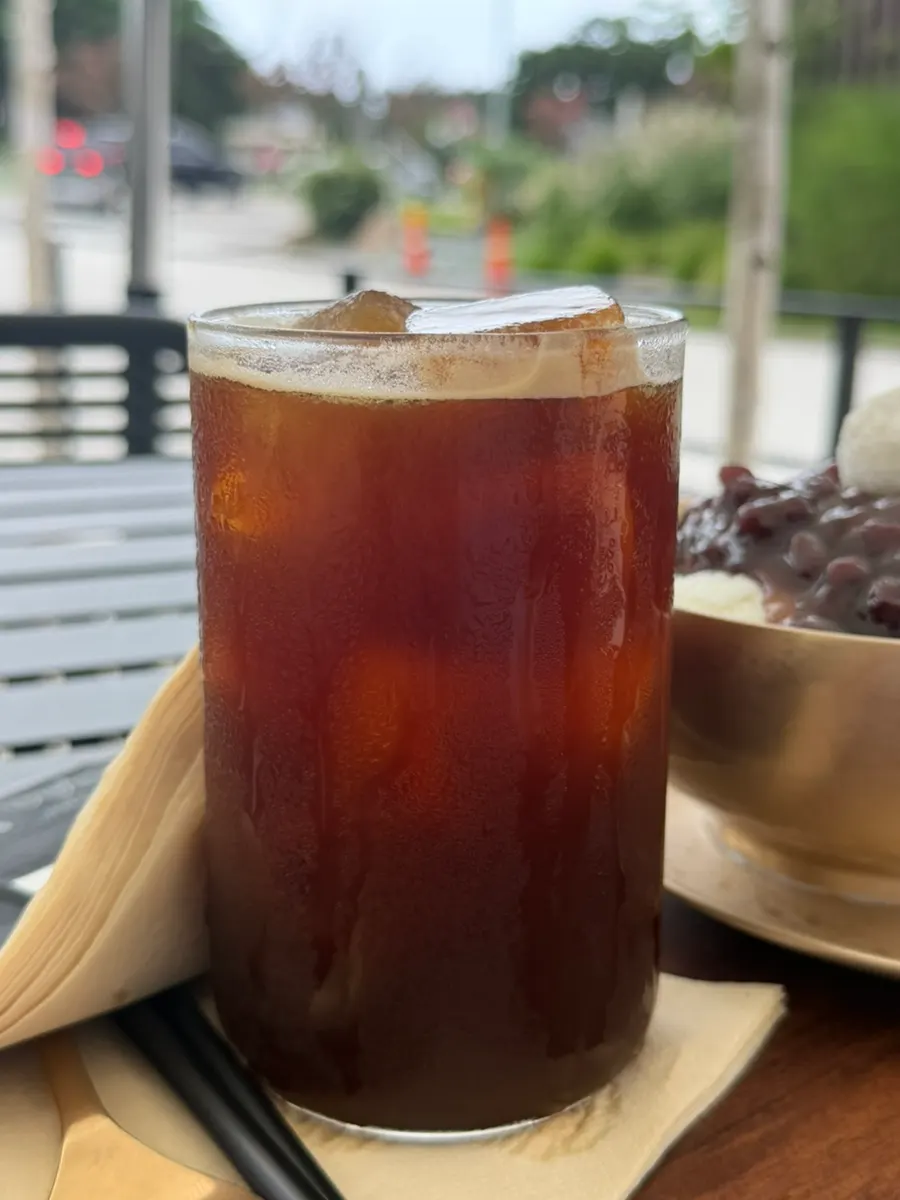 Iced Americano and shaved ice pairing