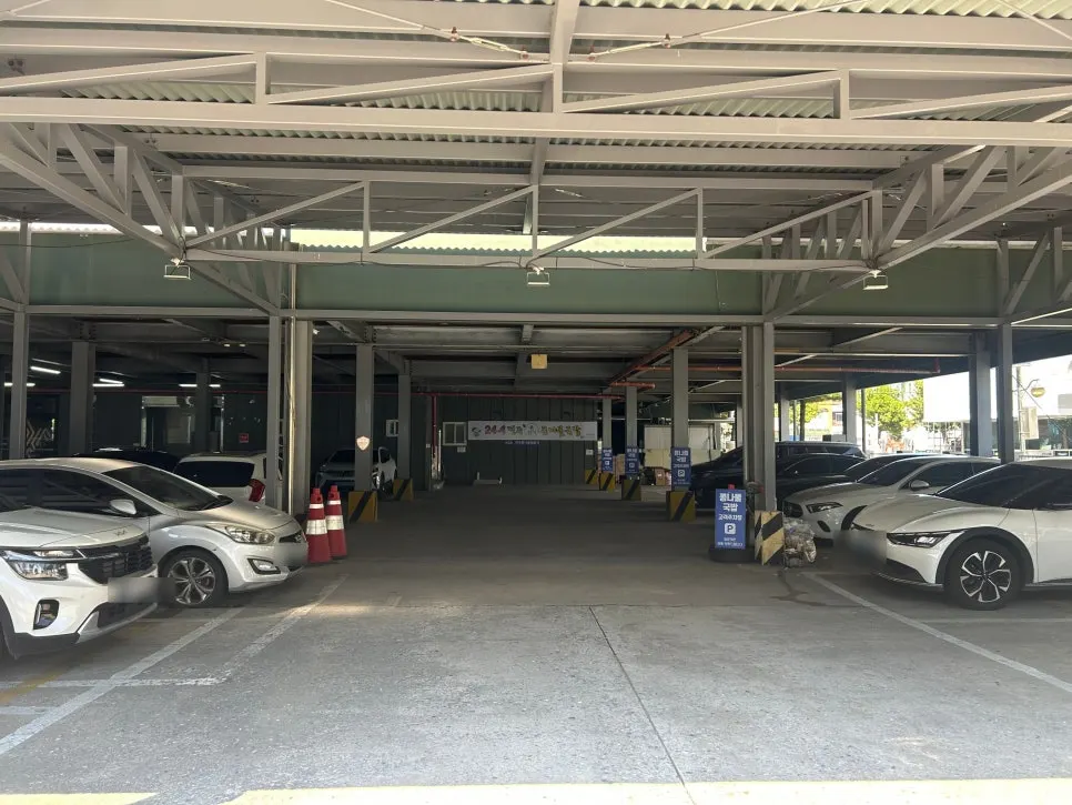 Front view of Tanghua Kungfu Malatang Gangneung Ponam Branch