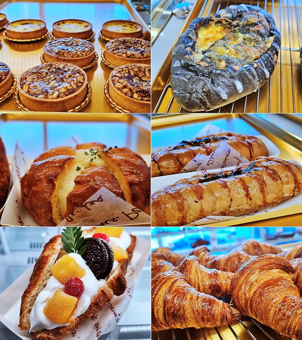 크로와상과 소금빵이 놓인 냉장 베이커리 코너