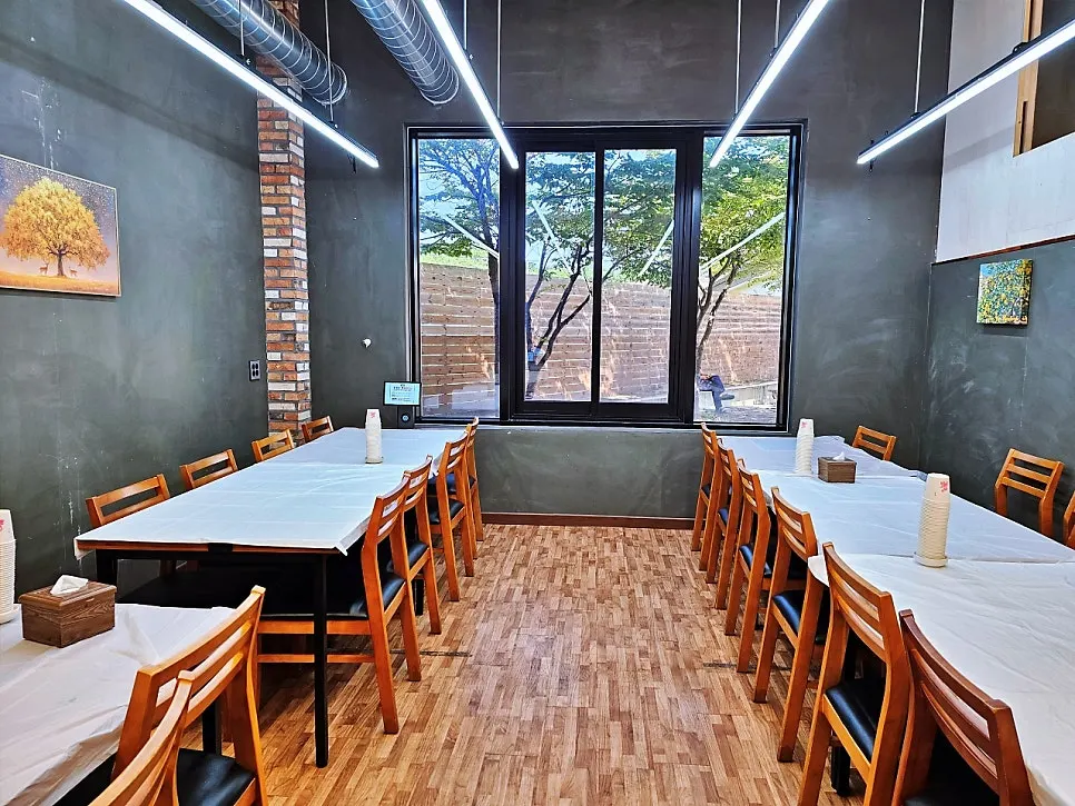 단체모임 가능한 안쪽 큰 홀