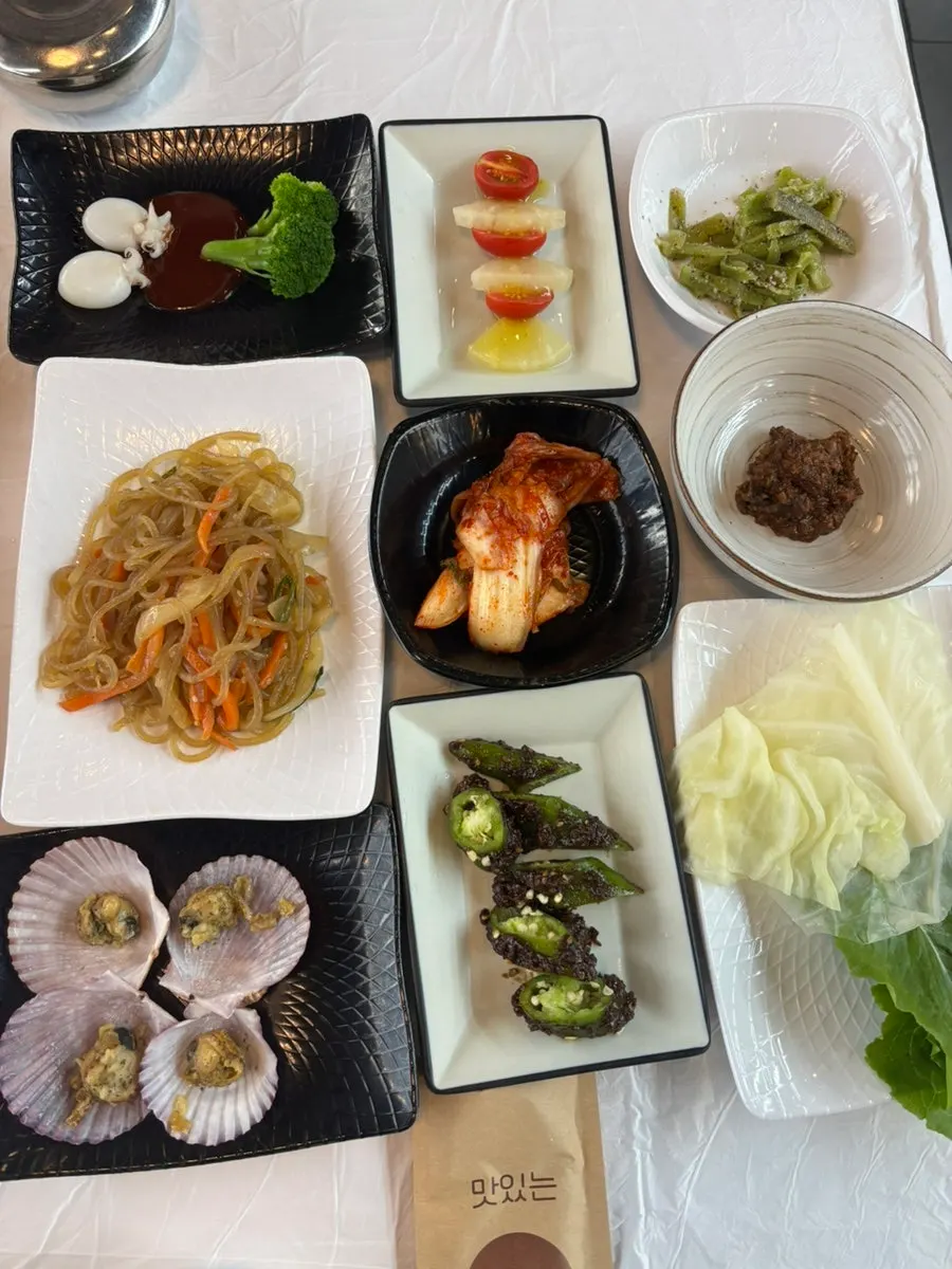 Choice of Chodang soft tofu and seaweed soup