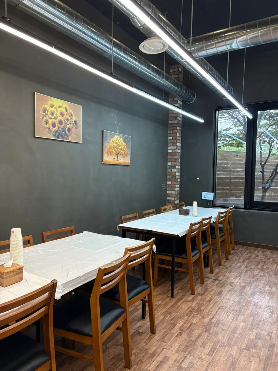 Interior decor of Saimdang Bueok