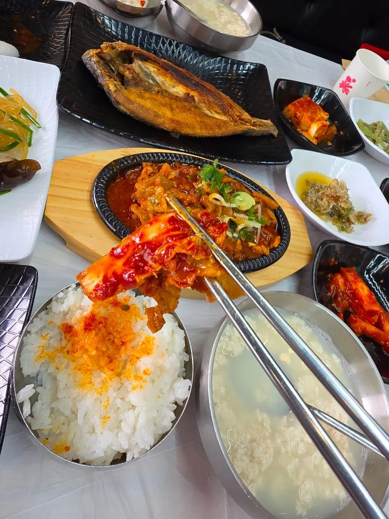 Pork stir-fry and grilled fish added to the Saimdang Set Meal