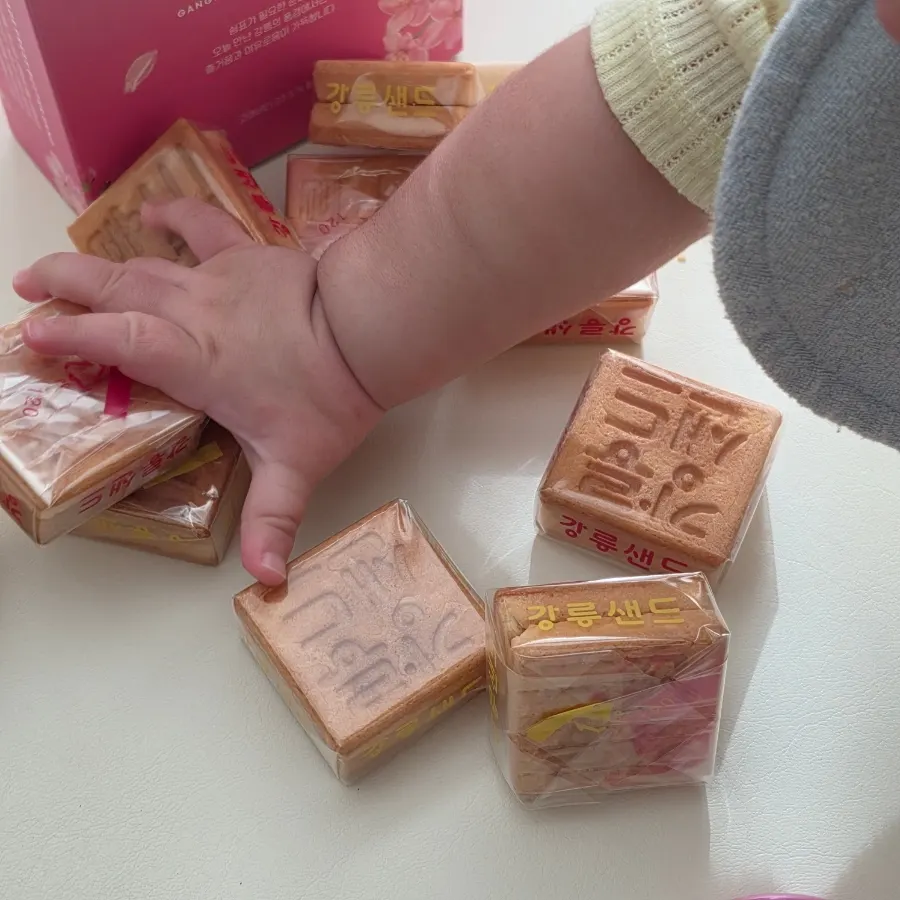 いちご味の江陵サンドの断面