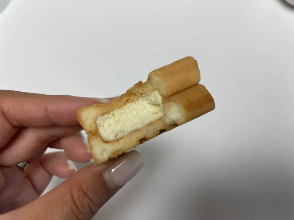 초당옥수수 크림이 보이는 샌드 단면