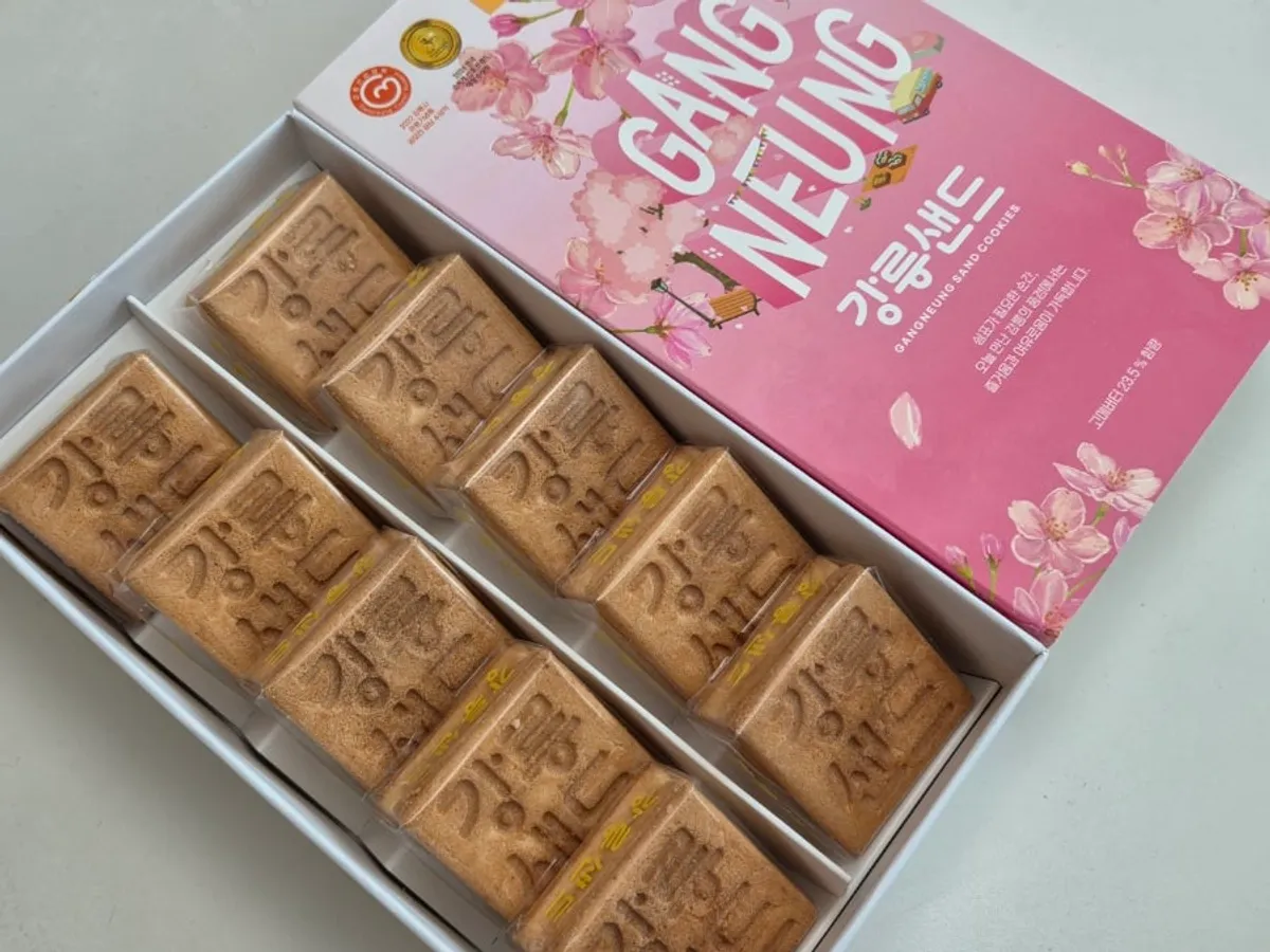 Sweet corn flavor Gangneung Sand box and individually wrapped pieces
