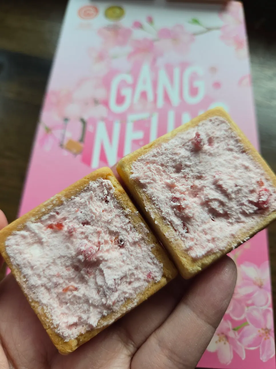 Cross-section of Gangneung Sand strawberry flavor showing pink filling