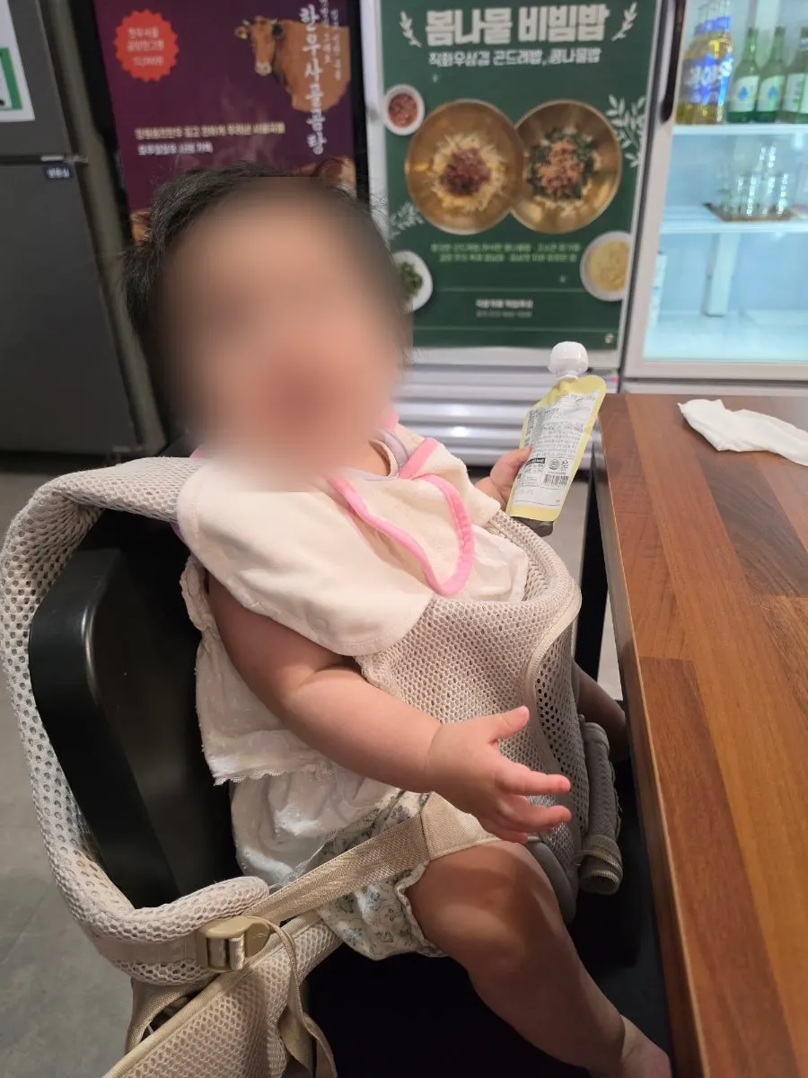 회색과 핑크색 셀프 앞치마