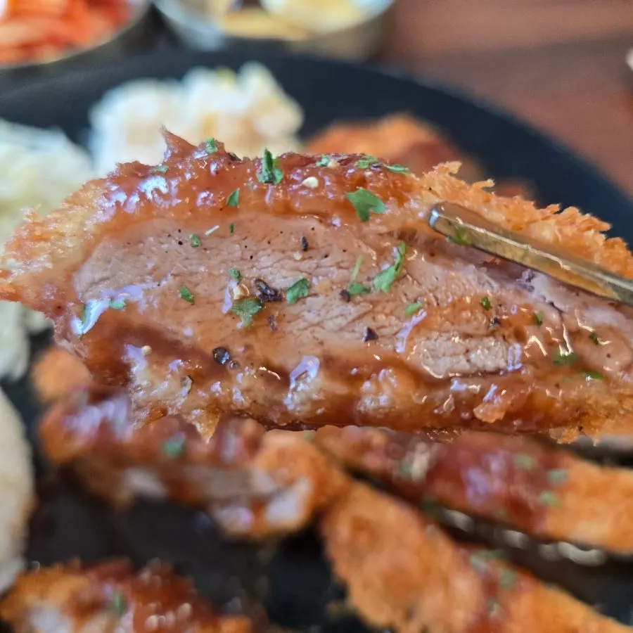 Breakfast handmade pork cutlet and luggage storage near Gangneung Station at Gukbap Cafe Pick Up To You