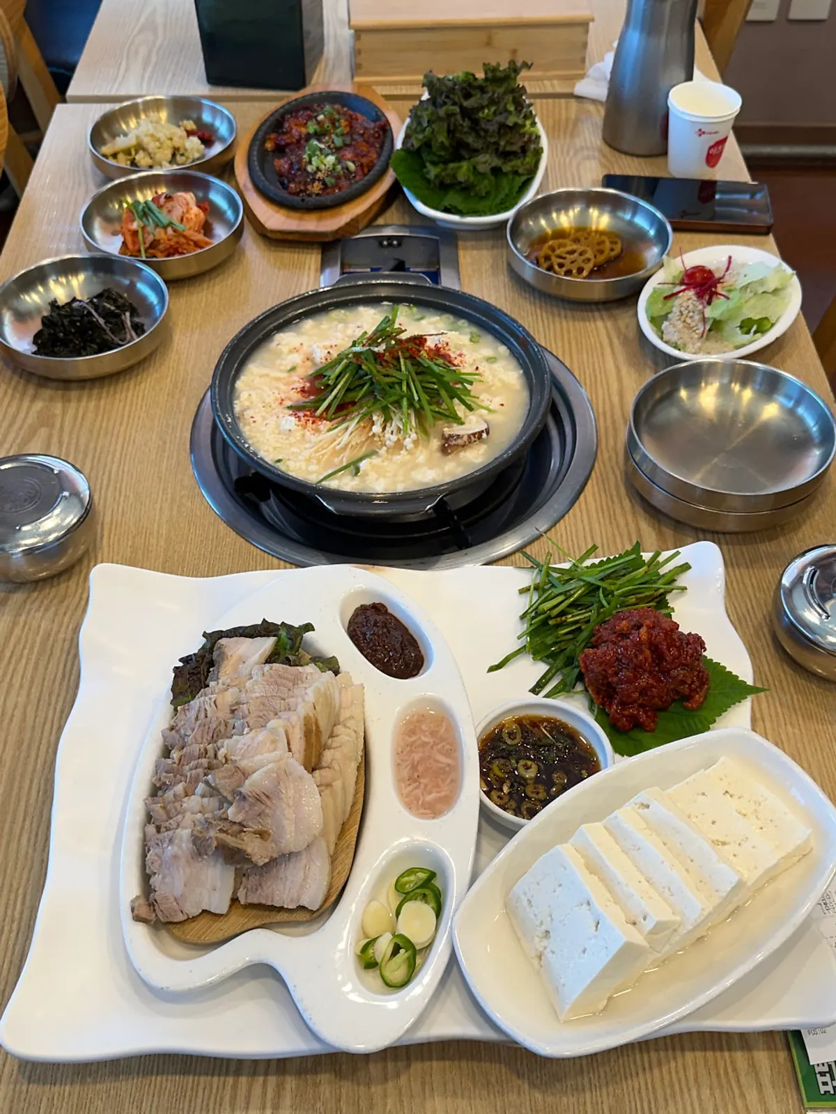 Order of the Chodang Premium Table Set and tofu samhap