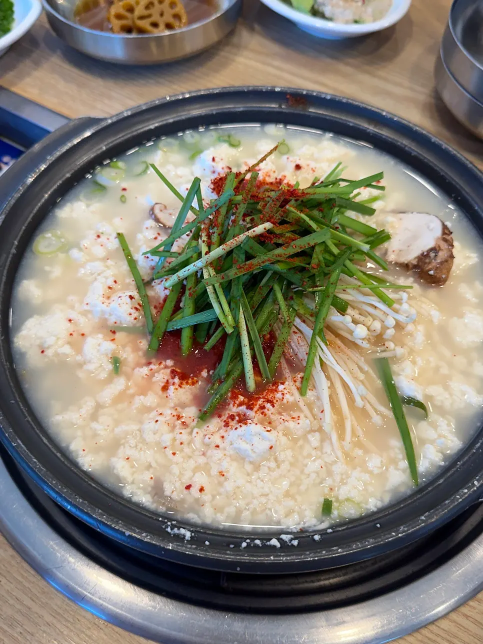 Soft tofu hot pot main dish