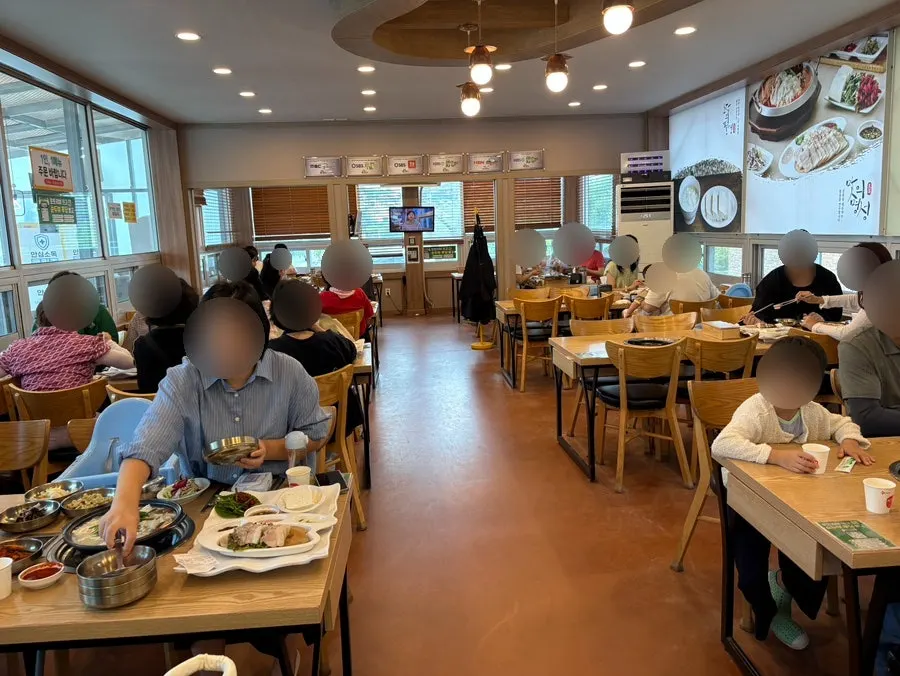 チョンウンスク草堂スンドゥブの店内