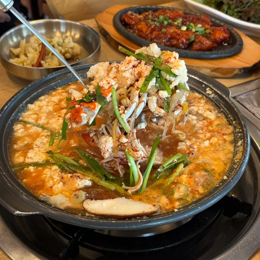 매일 새벽 만든 두부 순두부전골