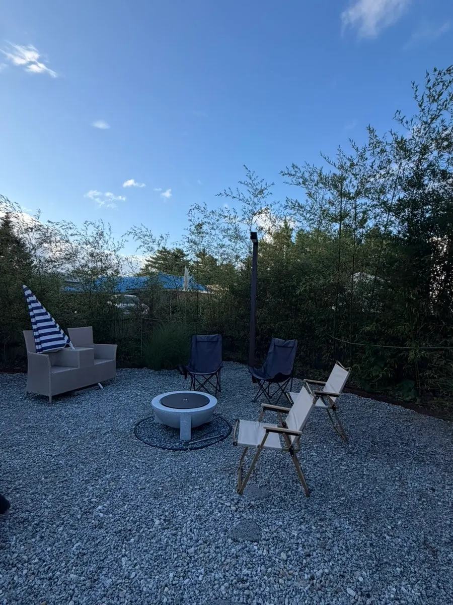 Yard space for barbecue and fire pit