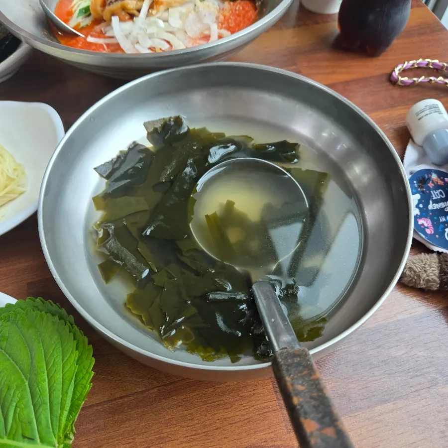 Warm seaweed soup served as a default side