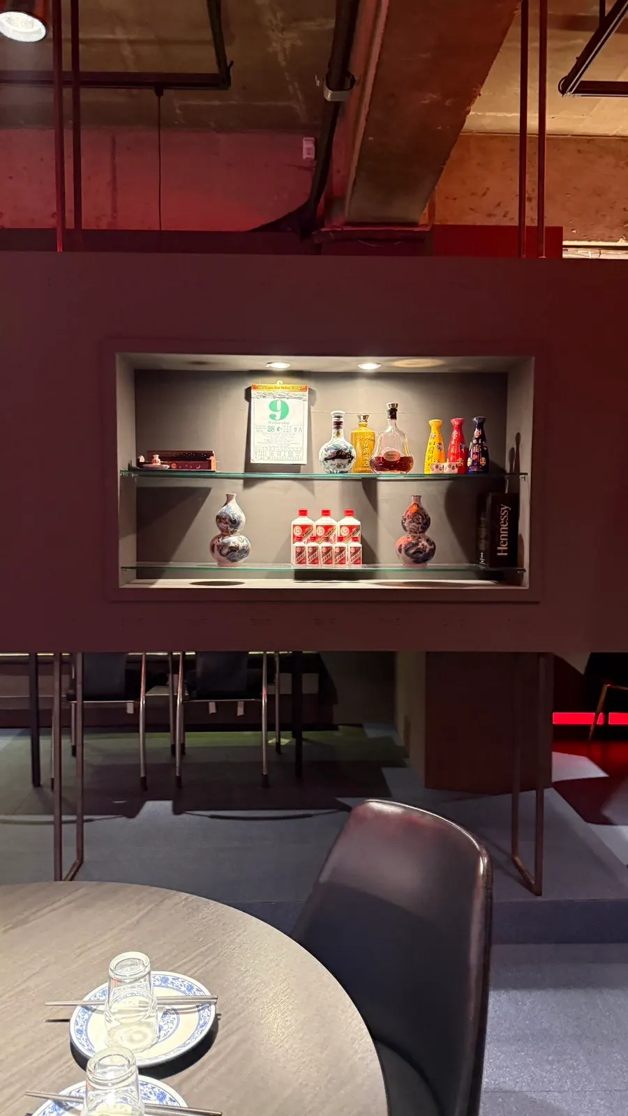 Spacious interior of Gang's Duck
