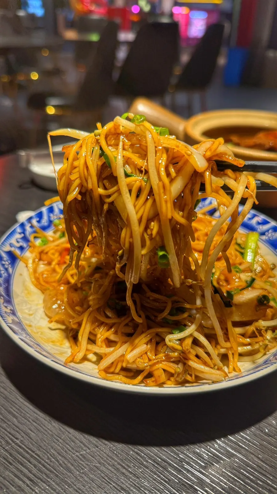 A chopstickful of the egg noodles