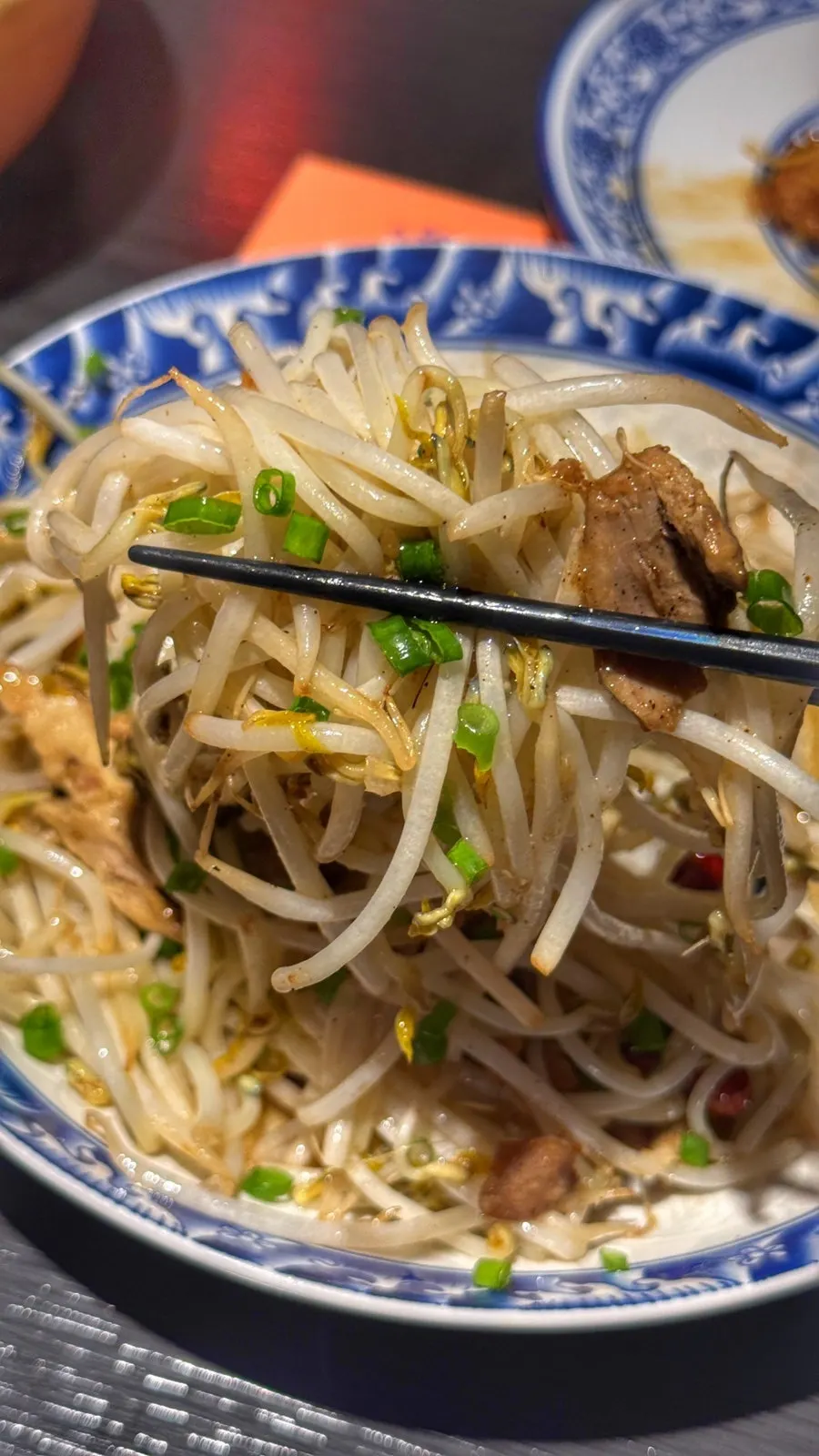 Bean sprout stir-fry with Peking duck meat