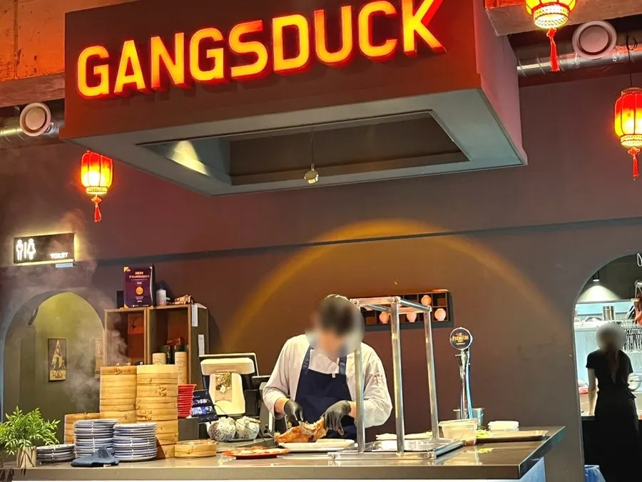 미리 예약한 북경오리와 동파육 상차림