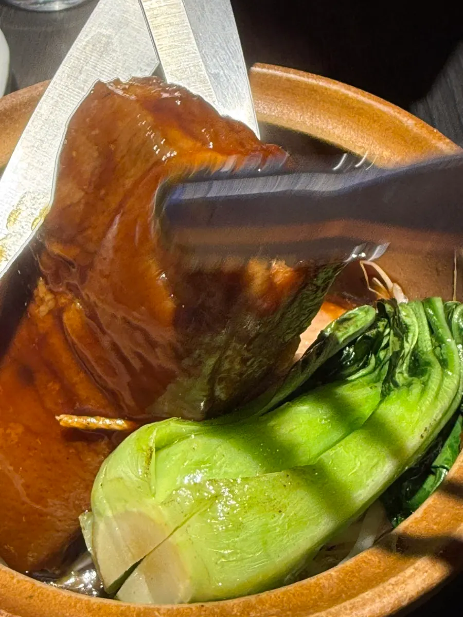 Dongpo-yuk served tied with string