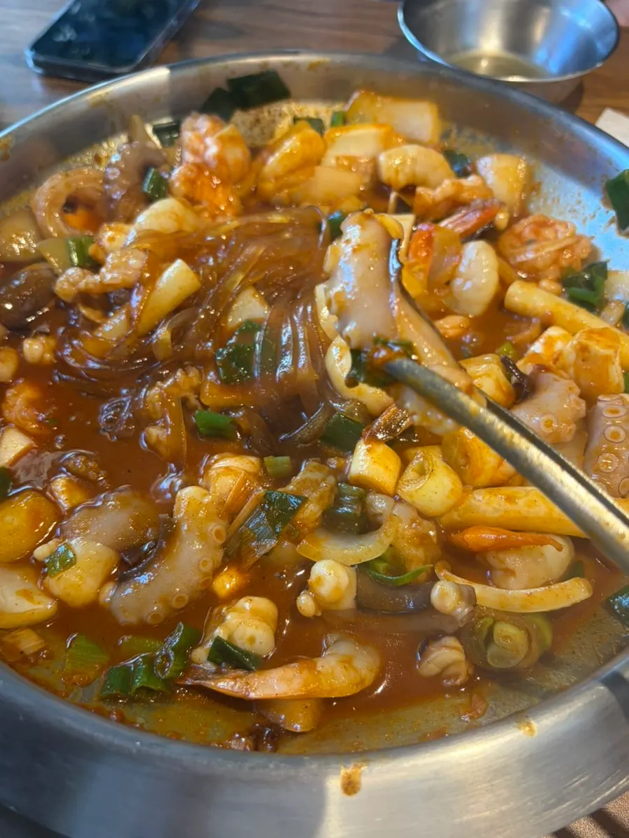 Korean beef daechang nakgopsae cooking