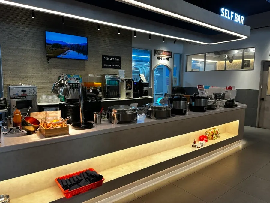Interior of Gankeun Galbi Seongseo Branch with sofa seating