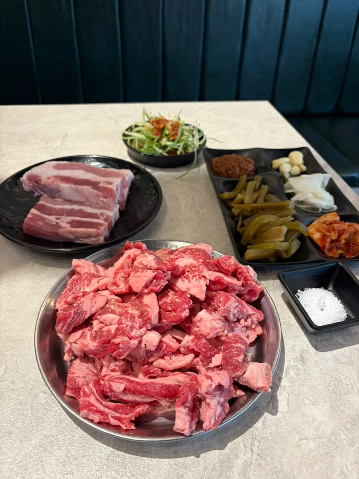All-you-can-eat meat spread at Gankeun Galbi Seongseo Branch