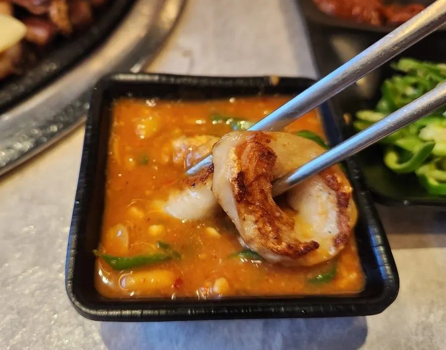 Golden brown grilled chilled makchang