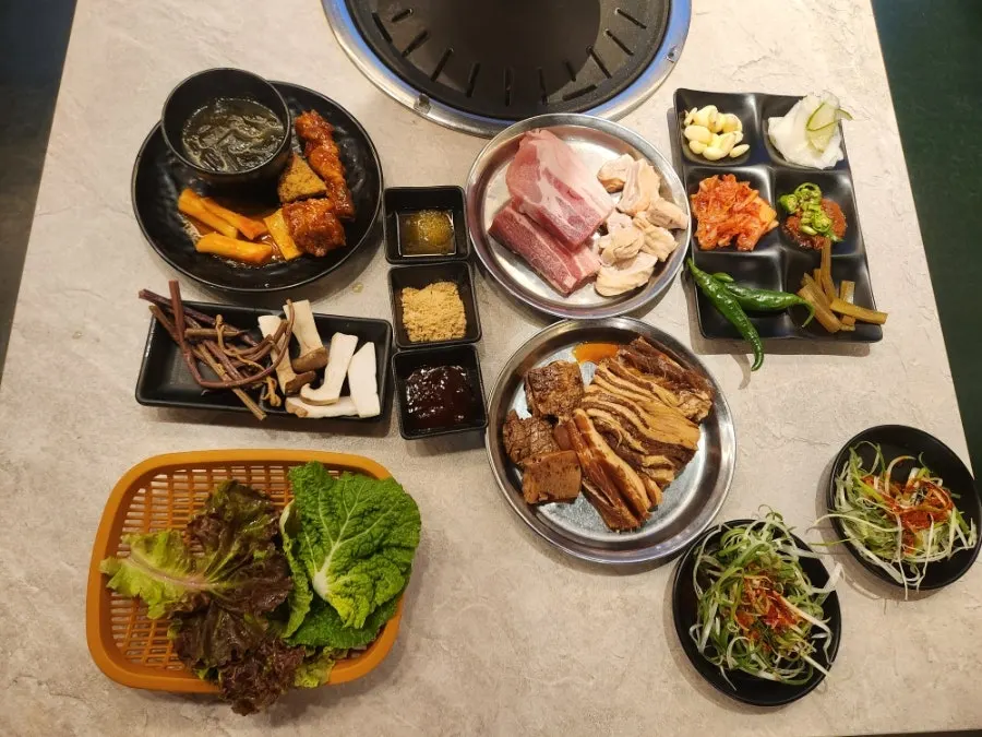 Side dishes gathered from the self-serve bar