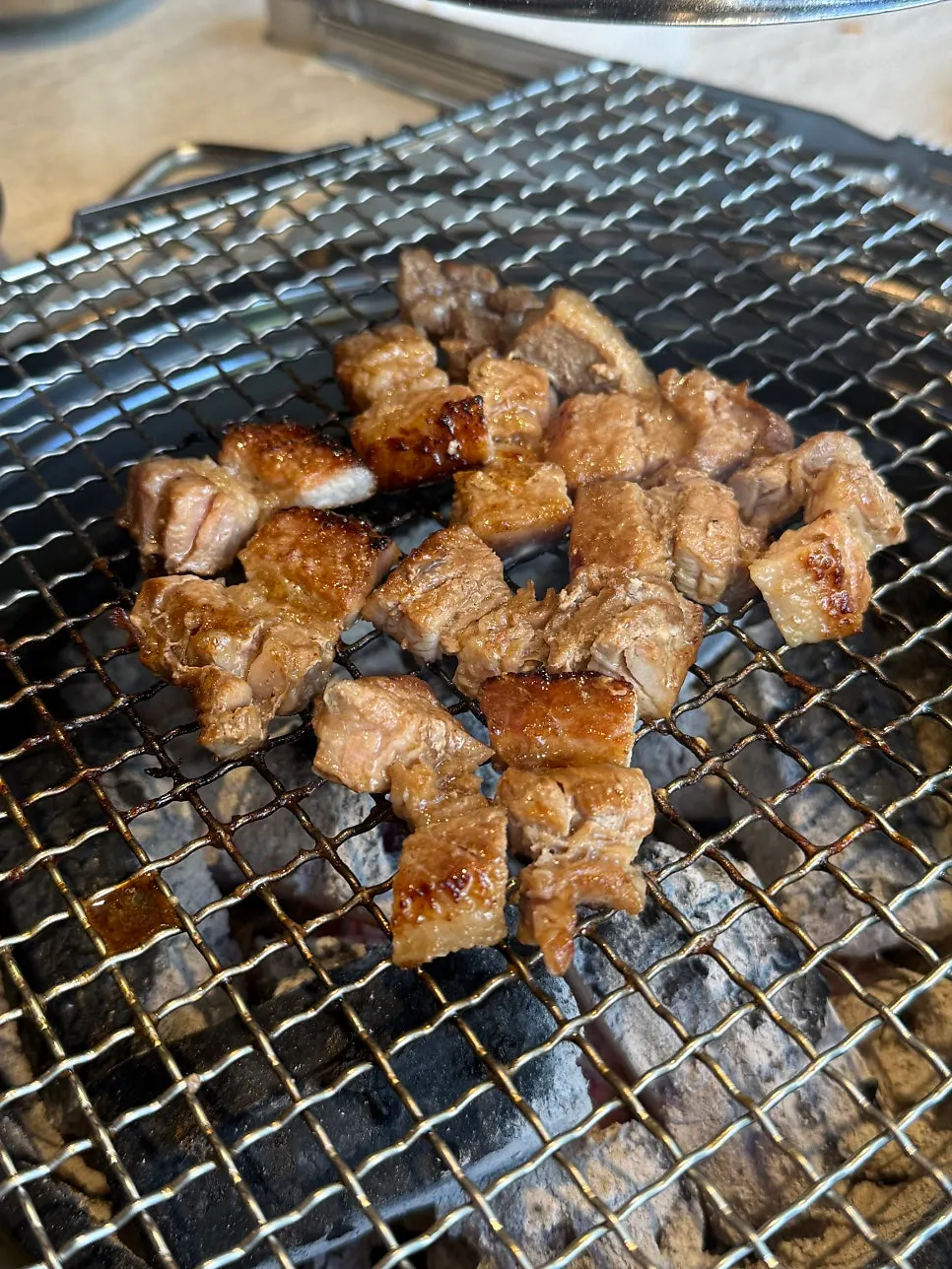 Seasoned pork ribs from the self-bar